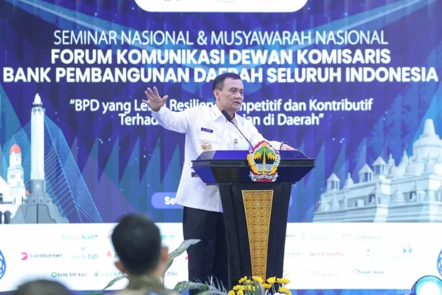 image_870x_6a1fd90412554Gubernur Ahmad Luthfi Dorong BPD Jadi Motor Penggerak UMKM dan Ekonomi Daerah