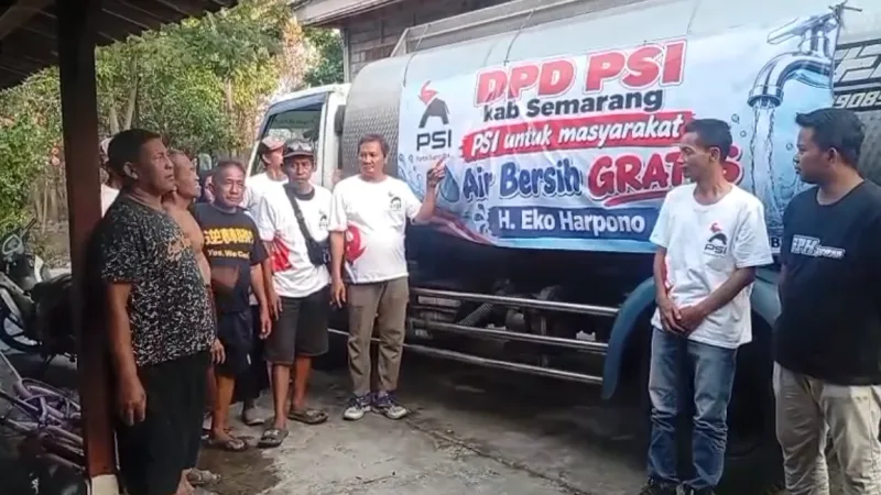 PSI menyalurkan 45 tangki air bersih gratis kepada warga di tiga kecamatan Kabupaten Semarang untuk membantu kebutuhan selama kemarau.