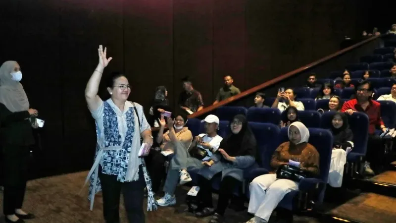 Gala premiere film Jangan Buang Ibu di Semarang menghadirkan pesan menyentuh tentang pengorbanan ibu dan pentingnya keluarga
