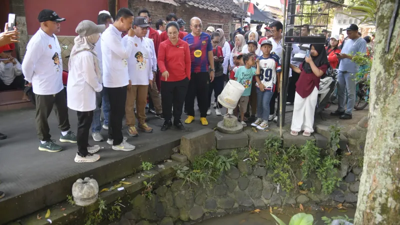 Wali Kota Semarang Turun ke Mangkang, Bereskan RTLH dan Saluran Air