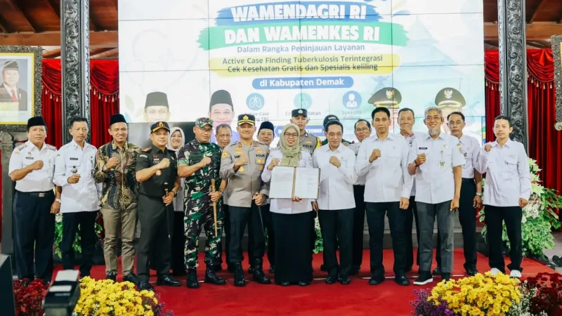 Penanganan Tuberkulosi di Jawa Tengah akan menjadi model nasional. Wamendagri Ahmad Wiyagus meninjau program ACF, CKG, dan Speling di Kabupaten Demak