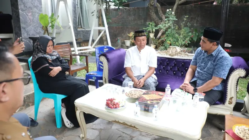 Wakil Gubernur Jateng Taj Yasin Kunjungi Keluarga Syabilla