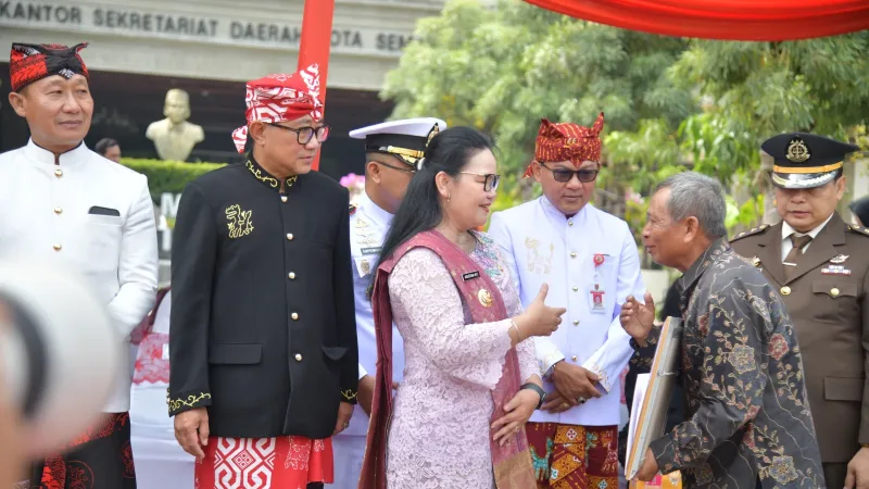 Agustina Apresiasi Dua Petugas DLH atas Penanganan Kebakaran pada TPA Jatibarang