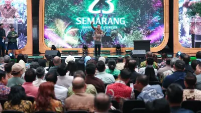 Ahmad Luthfi Resmikan 23 Semarang Shopping Center