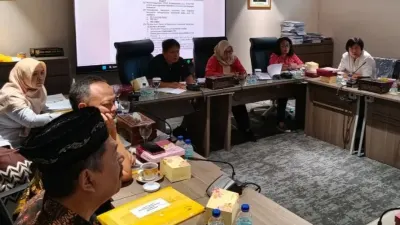 Matangkan Aturan Penanaman Modal, Pansus DPRD Semarang Bahas Perizinan Berbasis Risiko