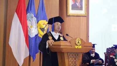 Dies Natalis 39 USM: Mahfud MD Ingatkan Pendidikan Otak dan Watak