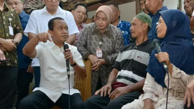 Dampingi Bahlil, Mohammad Saleh Kawal Pemerataan Listrik Desa