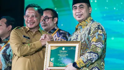 Jateng Raih Enam Adinata Syariah, Taj Yasin Genjot Industri Halal