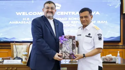 Terima Dubes Iran, Luthfi Ucapkan Duka Cita Wafatnya Khamenei