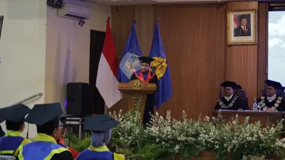 Habib Edrus Wakili Wisudawan USM, Tekankan Amanah dan Pentingnya Terus Belajar