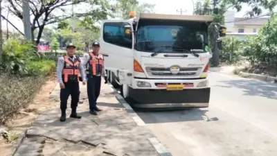 Dishub Semarang Larang Truk Parkir di U-Turn Pudak Payung, Cegah Macet dan Blind Spot