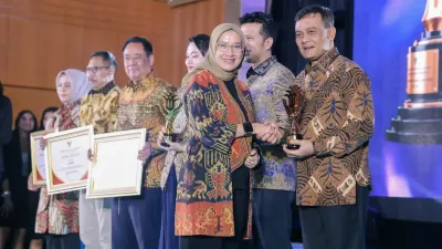 Pemprov Jateng Raih Penghargaan Layanan Investasi, Masuk Tiga Besar Nasional 2026