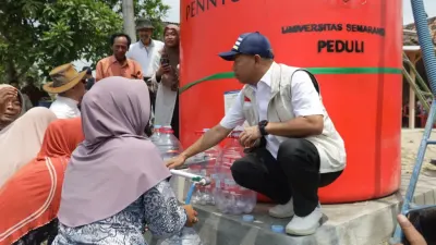USM Salurkan Bantuan Toren dan Air Bersih bagi Warga Terdampak Kekeringan di Sragen