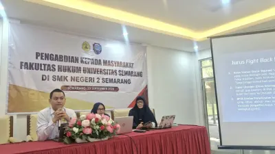 Jelang Masuk Dunia Kerja, Siswa SMK di Semarang Dibekali Pemahaman Literasi Hukum