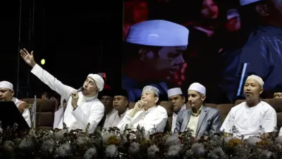 Kejati Jateng Gelar Sholawat, Puluhan Ribu Jemaah Rajut Kepercayaan dan Keberkahan