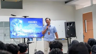 PLN Icon Plus Kenalkan Industri Telekomunikasi kepada Siswa SMK Prambanan Klaten