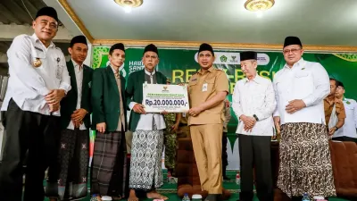 Taj Yasin Ajak 117 Ponpes di Jateng Galakkan Gerakan Bersih Pesantren Jelang Hari Santri