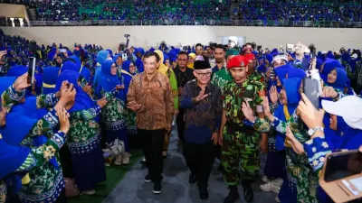 Ahmad Luthfi Apresiasi 10.000 Guru TK ABA Jateng yang Mengabdi dengan Hati