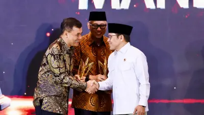 Kemiskinan Jateng Turun Jadi 9,21 Persen, Raih Mandaya Award