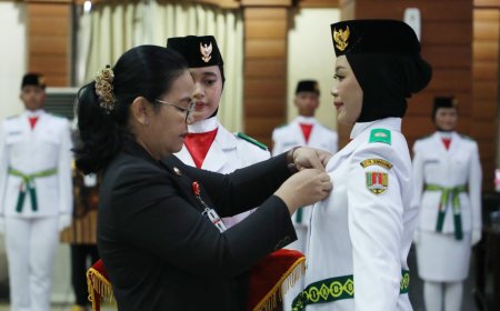 Wali Kota Agustina Kukuhkan 27 Anggota Paskibraka Kota Semarang 2025