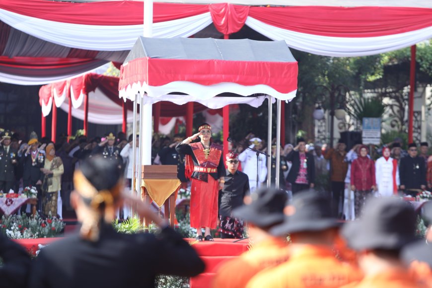 HUT ke-80 RI di Kota Semarang: Veteran Pengawal Bung Karno Hadir dalam Upacara