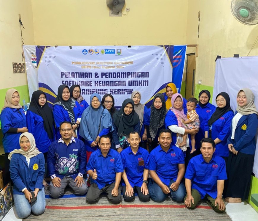 PkM USM Tingkatkan Kapasitas UMKM Demak lewat Software S2MAc dan Pelatihan Digital