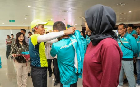 Sekda Jateng Lepas Kontingen Pornas Korpri 2025, Tekankan Integritas dan Sportivitas