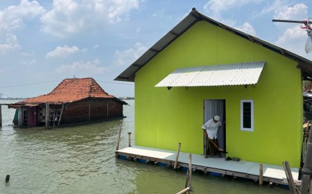 Pemprov Jateng Bangun Rumah Apung di Demak, Warga: Kini Bisa Hidup Lebih Layak