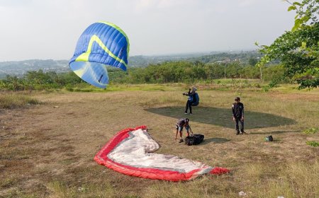 Paralayang Kota Semarang Bidik 1 Emas di Porprov Jateng 2026