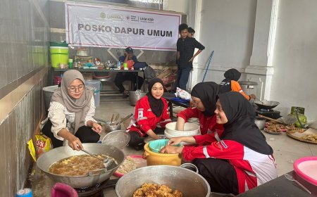 Masjid Kampus USM Dirikan Dapur Umum untuk Korban Banjir Semarang