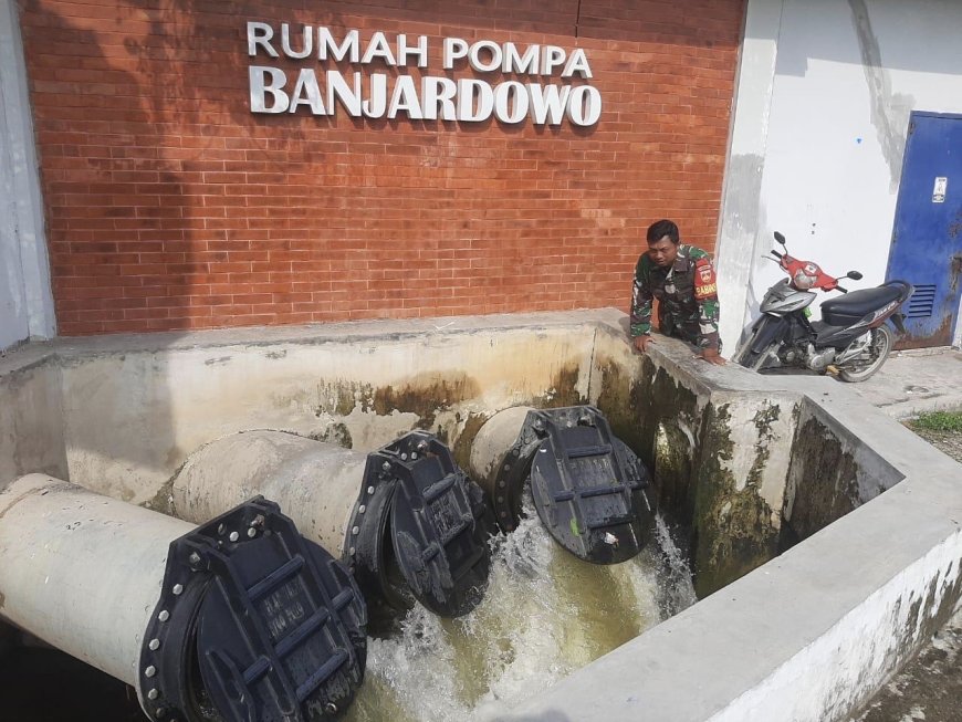 Respons Cepat Gubernur Ahmad Luthfi Berhasil Surutkan Banjir Semarang 15 Cm dalam Sehari