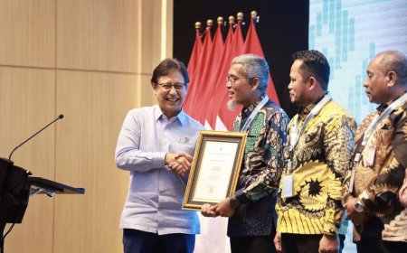 Gubernur Ahmad Luthfi Raih Penghargaan Kemenkes atas Keberhasilan Jateng Tekan Angka Stunting