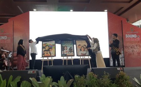 Luncurkan Antologi Cerpen "Kampungku dan Kota Semarang", Wali Kota Agustina Dorong Adaptasi ke Film Pendek