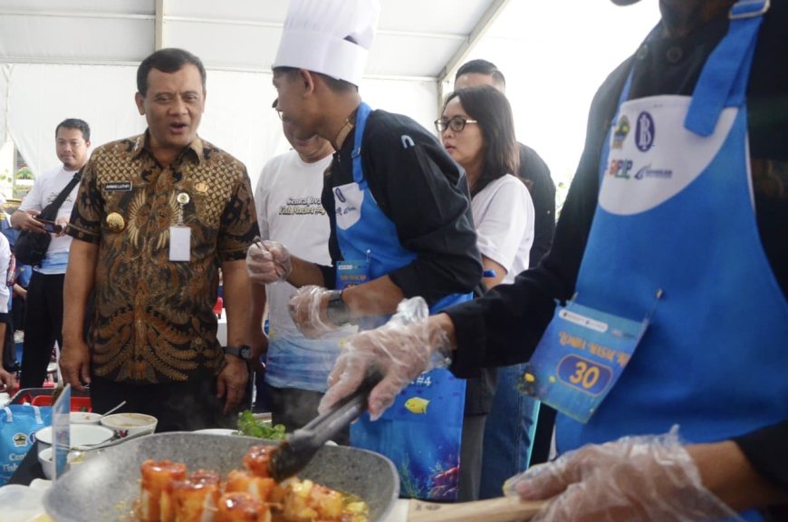 Gubernur Ahmad Luthfi Ajak Siswa Jateng Gemar Makan Ikan untuk Gerakkan Ekonomi Daerah
