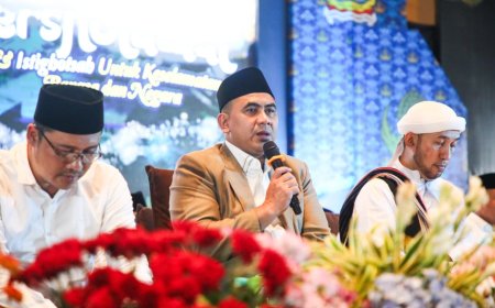 Ribuan Warga Hadiri Jateng Bersholawat di MAJT Magelang, Doakan Korban Bencana