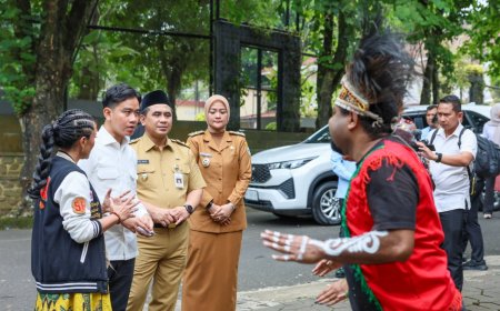 Wapres Gibran Ditemani Wagub Taj Yasin, Berdiskusi dan Berbaur Santai dengan Mahasiswa UKSW