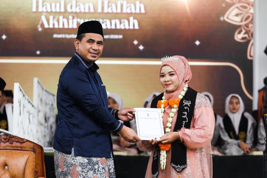 Wagub Taj Yasin Dorong Pesantren Jadi Penggerak Kemandirian Ekonomi