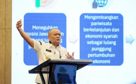 Gubernur Jateng Salurkan Rp210 Juta untuk Penanganan Bencana Tanah Gerak di Tegal