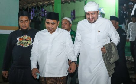 Taj Yasin Dinilai Jadi Penggerak Gerakan Shalawat di Jawa Tengah