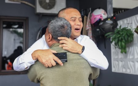 Ahmad Luthfi Datangi Lokasi Tanah Amblas di Ungaran, Warga Menangis Terharu