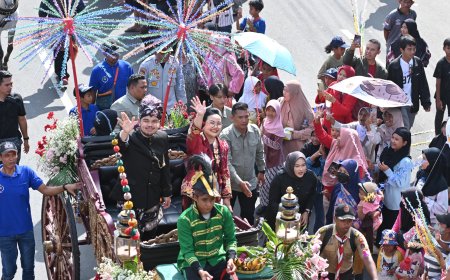 Warak Ngendog dan Pawai Anak Warnai Kemeriahan Dugderan 2026