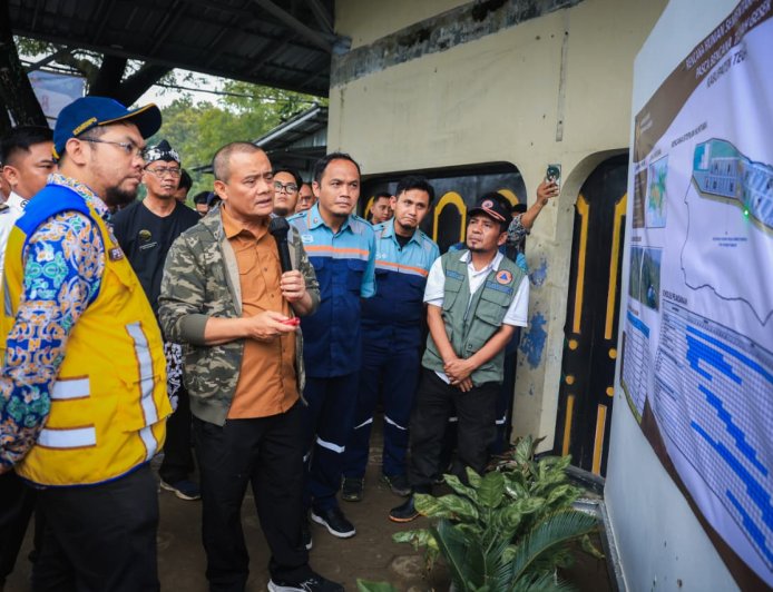 Gubernur Ahmad Luthfi Targetkan Huntara Korban Tanah Gerak Tegal Siap Huni Sebelum Lebaran