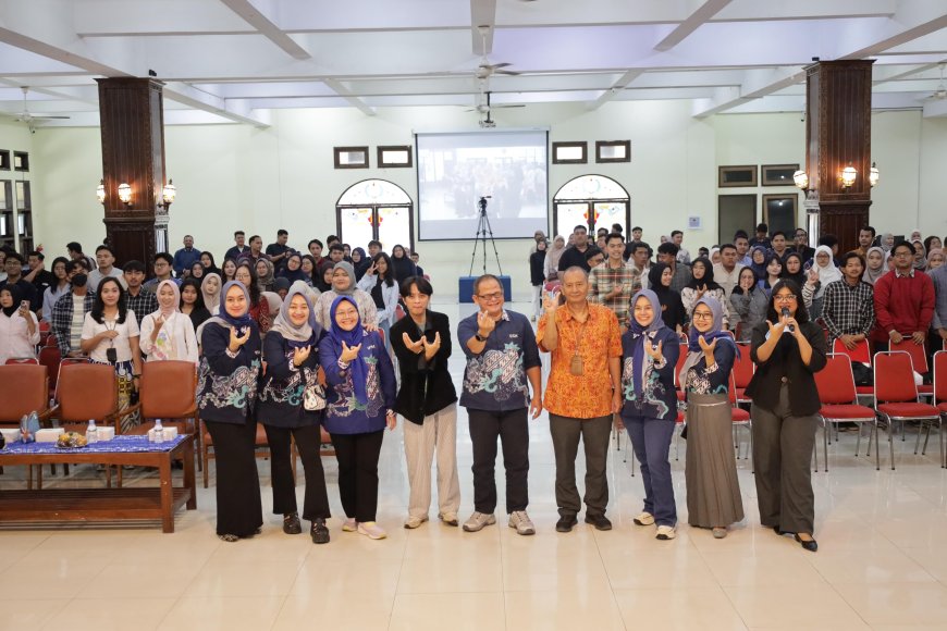 UCAC USM Gelar Pembekalan Wisuda ke-75, Bekali Lulusan Siap Kerja Tanpa Drama