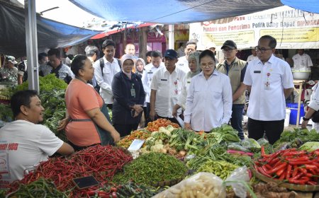 Wali Kota Semarang Tinjau Harga Bapokting, Pemkot Siapkan Pasar Murah Keliling Jelang Lebaran