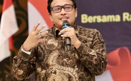 Mafindo Ingatkan Publik Waspadai Hoaks yang Menyerang Gubernur Jateng