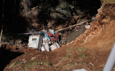 Ahmad Luthfi Tinjau Longsor di Brebes, Minta Perbaikan Jalan dan Sekolah Dipercepat