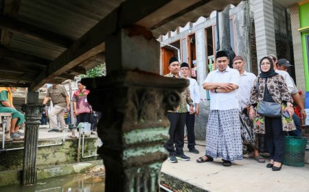 Rumah Terendam Rob, Warga Bonang Demak Terima Bantuan RTLH dari Taj Yasin