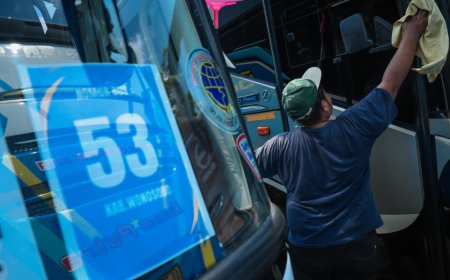 Ratusan Bus di TMII Siap Angkut Ribuan Warga Jateng dalam Program Mudik Gratis