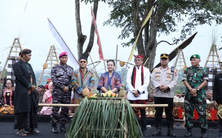 Pemkot Semarang Padukan Seni Modern dan Ritual Sesaji Rewanda di Goa Kreo