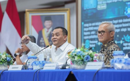 Luthfi Tekankan BUMD Harus Untung dan Jadi Penggerak Ekonomi Daerah